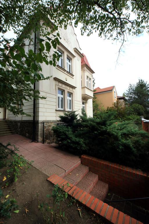 Historic Villa Apartments Praga Cameră foto